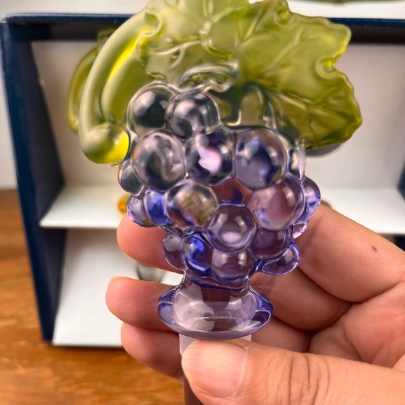 MIKASA Chablis Austrian Lead Crystal Grape Wine Stoppers Vineyard Set Of 2- M - Picture 7 of 12